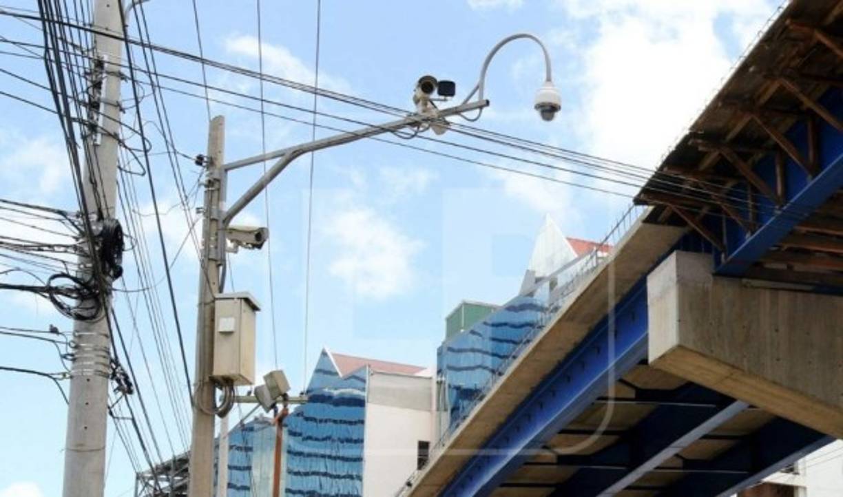 El sistema de cámaras de seguridad de Tegucigalpa es operado, especialmente, por el Sistema Nacional de Emergencias 911. Entes investigativos estarían trabajando en los archivos para indagar pesquisas.