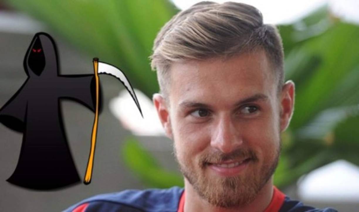 Uno de los actuales y más comentados, Aaron Ramsey delArsenal carga con la muerte de varios famosos tras haber marcado un gol. Cuando marcó su primer tanto como profesional, se produjo la muerte de Osama Bin Laden. Luego, tras su segunda celebración, a los tres días se anunció la muerte de Steve Jobbs. Después, por la Champions League, le marcó a Olympique de Marsella, y al día siguiente murió Muamar Khadafi, el dictador libio.