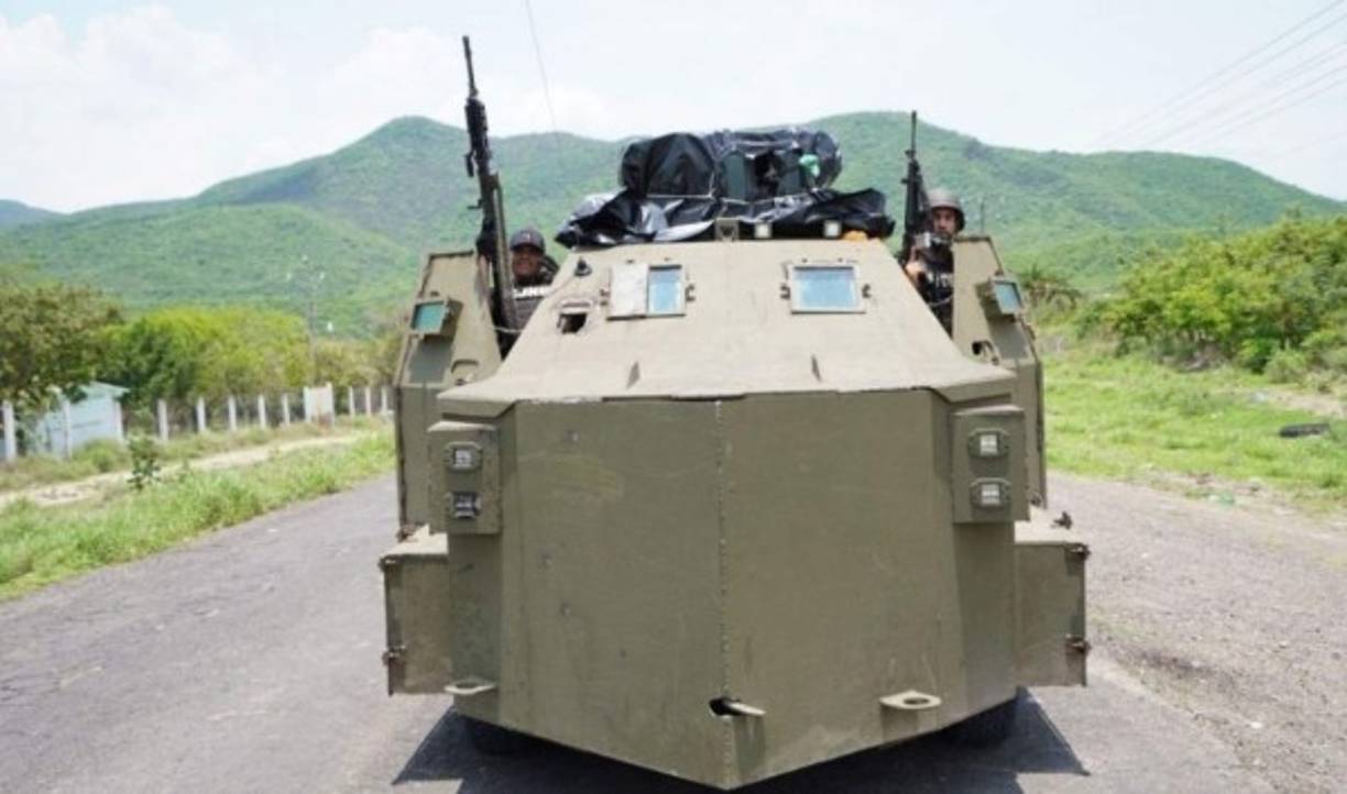 Este vehículo, que emula a un tanque de guerra, ha proliferado en redes sociales.