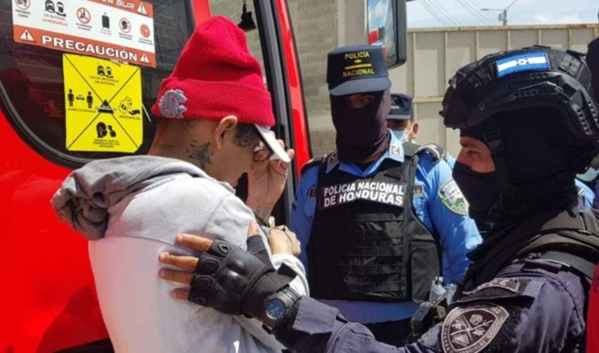 En total, son 125 pandilleros los trasladados a 'El Pozo' desde la prisión de Siria, El Porvenir, Francisco Morazán.