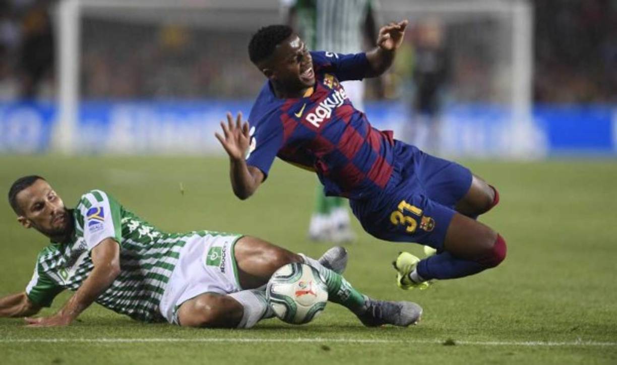 El chico llegó al Barcelona cuando tenía sólo 10 años. Sus entrenadores destacan su capacidad de desborde, su sacrificio, su gol y, sobre todo, su atrevimiento.