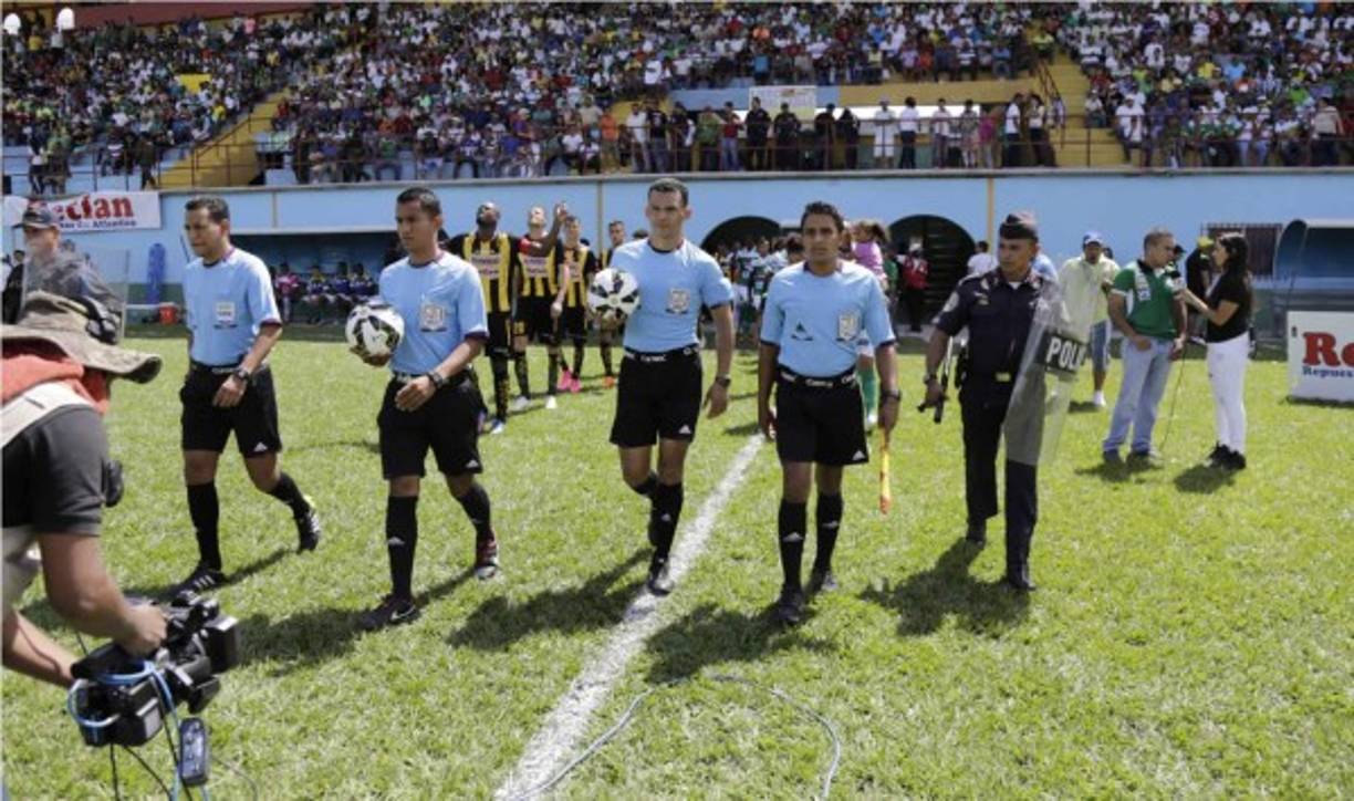 El estadio Juan Ramón Brevé tuvo su primer juego de Liga Nacional.