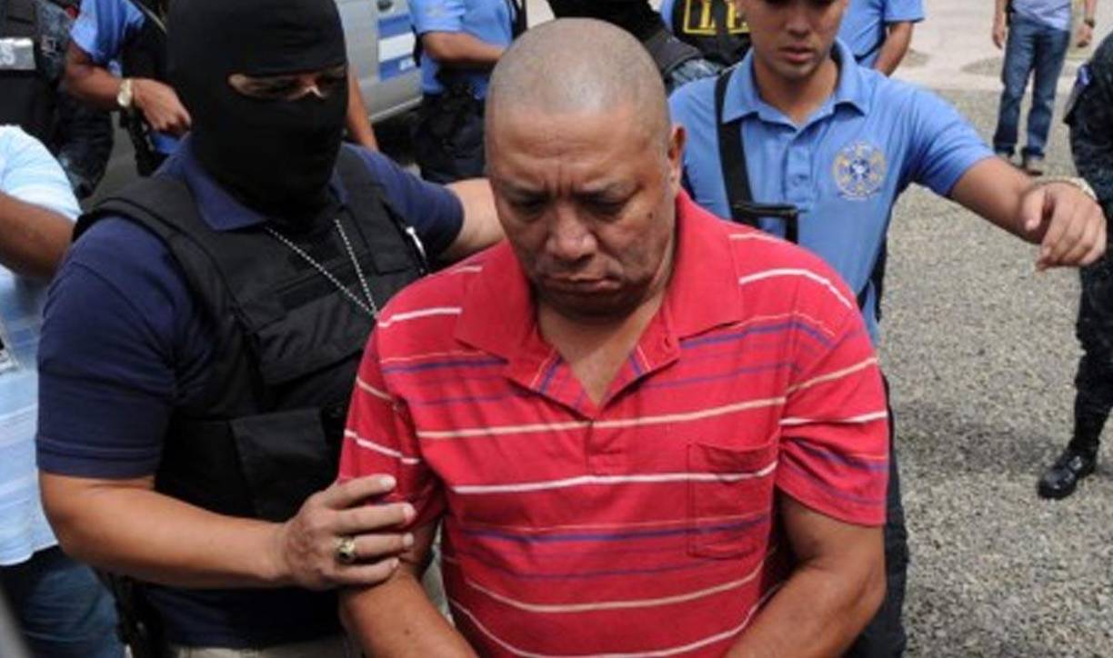 Raúl Amaya era socio de los hermanos Valle. Su hermana, Marlen Griselda Amaya, estaba casada con José Inocente, el más joven de los hermaos Valle. Amaya fue capturado en septiembre de 2015 y extraditado en febrero de 2016. 