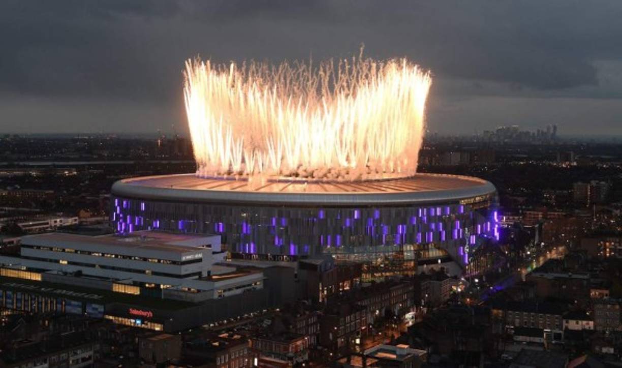 El Tottenham Hotspur Stadium, nombre que lucirá a la espera de un socio patrocionador, fue inaugurado por todo lo alto antes de la disputa del partido de la Premier League entre los ‘Spurs’ y el Crystal Palace. Conocé lo impresionante que es el recinto deportivo. Foto AFP.