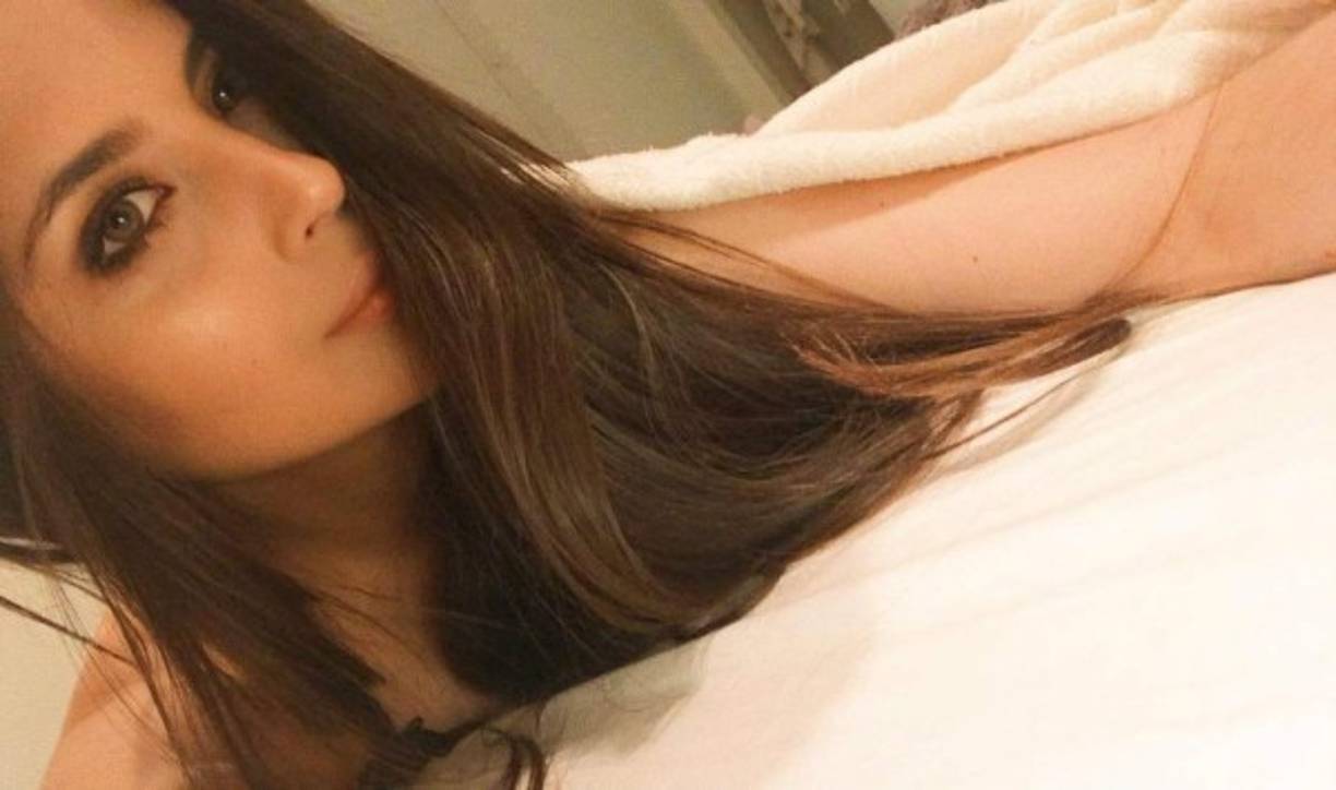 Su padre mostró una imagen en donde la chica aparece actuando.