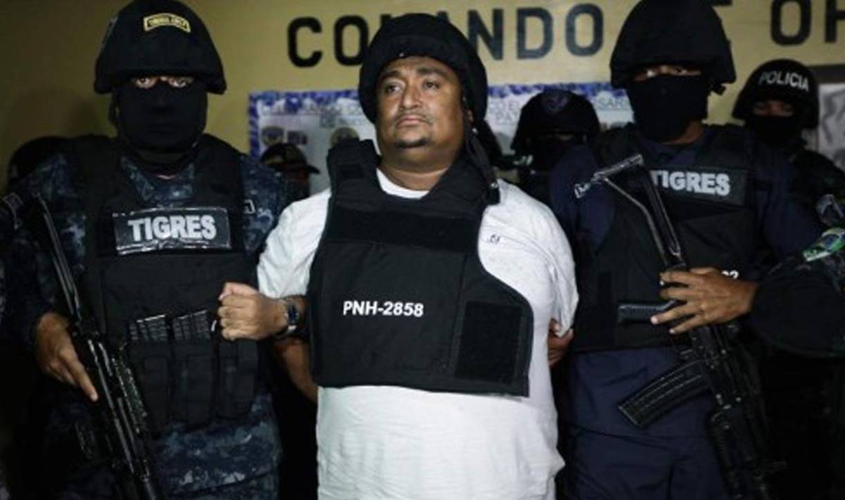 Juving Alexander Suazo Peralta salió de la cárcel federal en la que cumplía condena en Estados Unidos. Este beneficio lo obtuvo tras colaborar como testigo en casos contra otros narcos hondureños en el Distrito Sur de la Florida y el Distrito Este de Virginia.