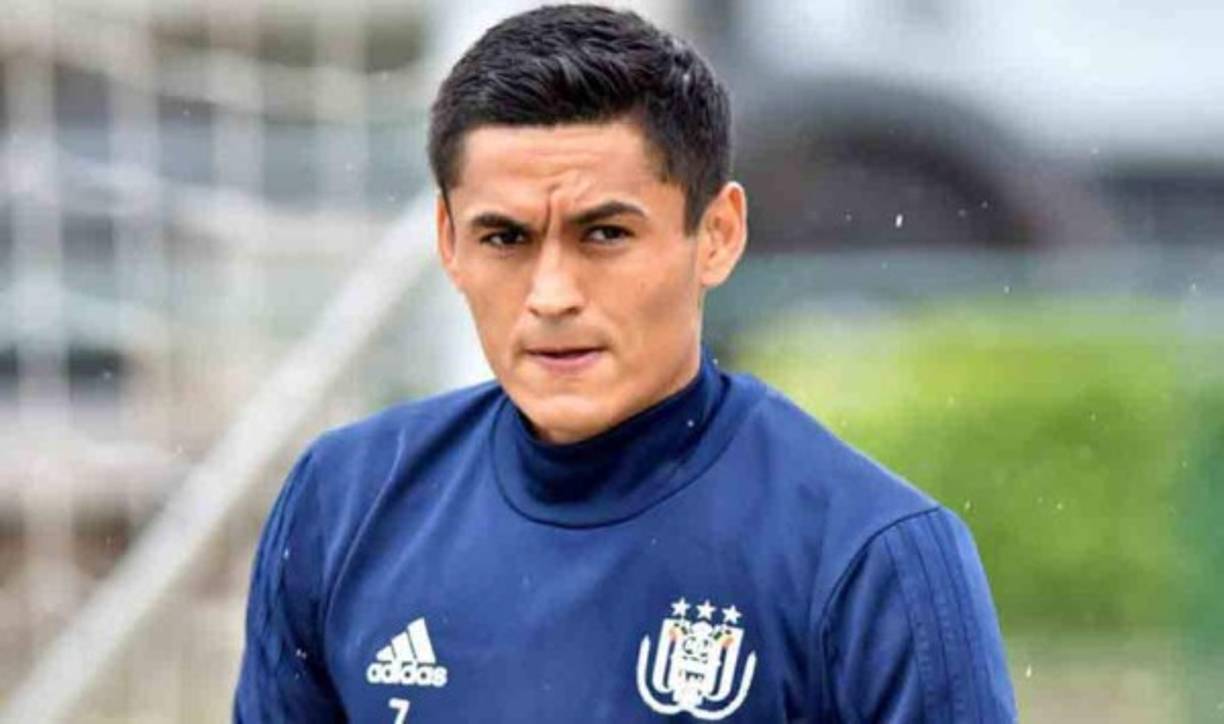 Andy Nájar: El futbolista hondureño señaló que seguirá en el Anderlecht de Bélgica, por lo que descartó irse a otro club. 'Tenemos un contrato vigente con el equipo, así que no estoy pensando en transferencias hoy en dia, mi familia y yo estamos muy felices aquí y eso es lo más importante para mí, por lo que no estoy preocupado con alguna transferencia', dijo en declaraciones a Legión Catracha.