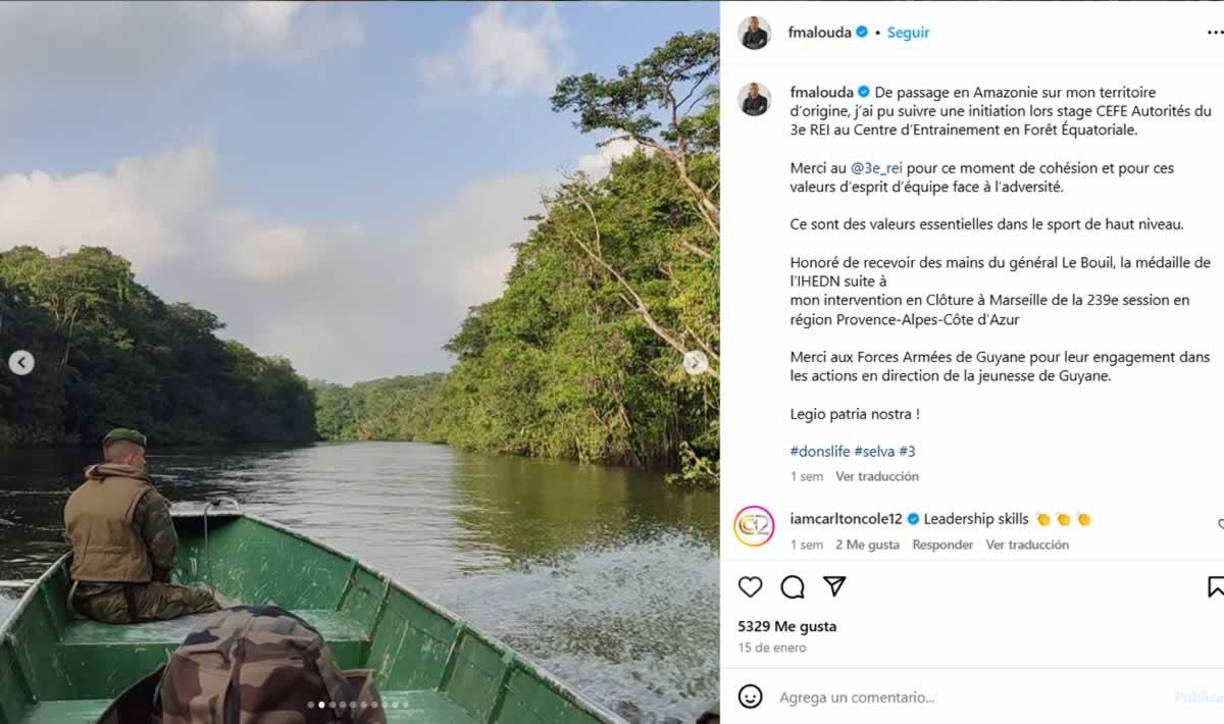 Malouda compartió recientemente imágenes en sus redes sociales en las que aparece participando en actividades militares en su tierra natal.