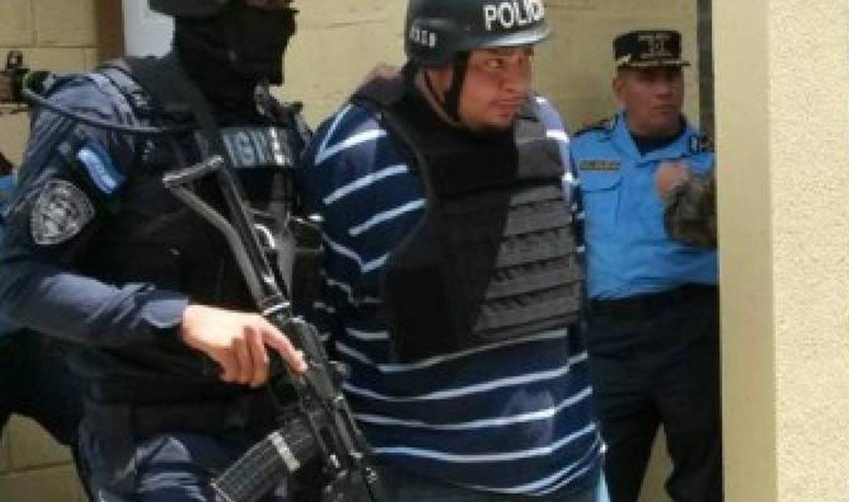  El hondureño Sixto Obed Argueta García fue acusado por la Corte del Distrito Sur de la Florida de ser responsable de los delitos de conspiración por la posesión con la intención de distribuir una mezcla y sustancia que contiene al menos 500 gramos o más de cocaína.