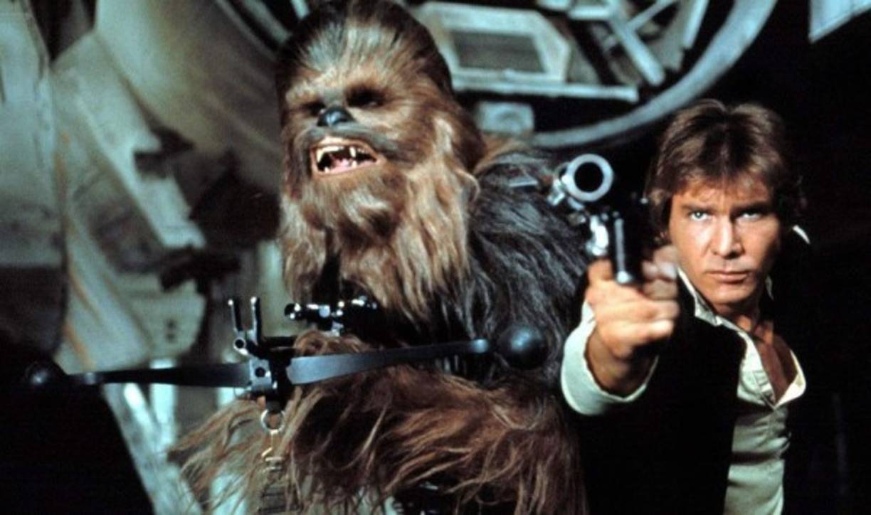 ¿Por qué es importante?<br/><br/>Él y su co-piloto y fiel amigo, Chewbacca, se unen a Luke Skywalker y la princesa Leia Organa para luchar contra el Imperio Galáctico, liderado por la fuerza oscura, lo que los lleva a atravesar tiempos difíciles, en una galaxia en la que el mal predomina.