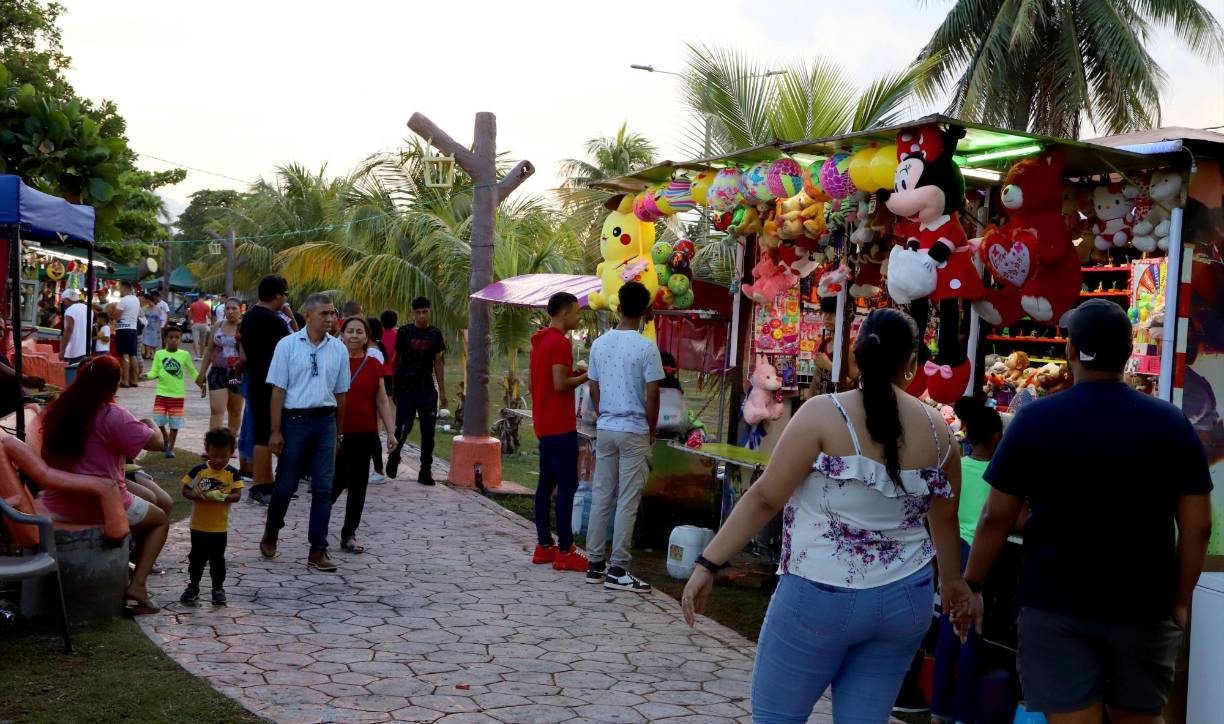 Uno de los lugares más concurridos fue el Paseo de Los Ceibeños. 