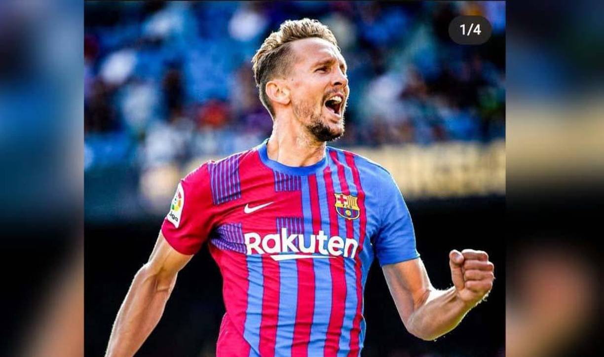 Respecto a salidas, medios españoles revelan que Xavi le ha pedido a la directiva del Barcelona la salida inmediata del atacante neerlandés Luuk de Jong, quien llegó procedente del Sevilla.