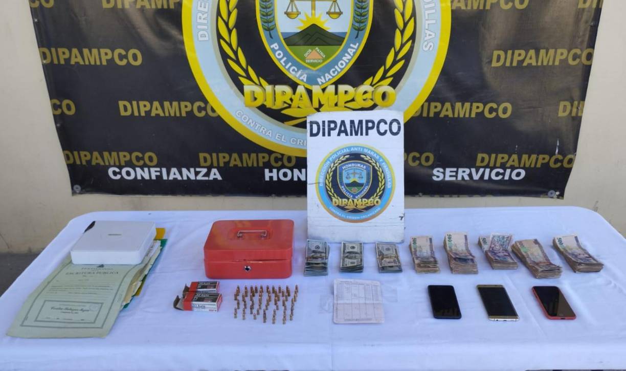 Las investigaciones apuntan que estos fondos, provendrían de actividades ilícitas que han venido cometiendo en nombre de estructuras delictivas organizadas.