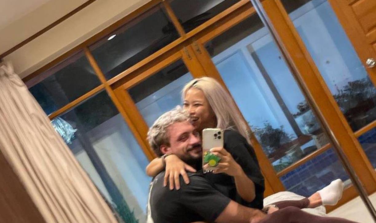 El alemán sufrió un repentino aneurisma que provocó su deceso en los brazos de su novia.