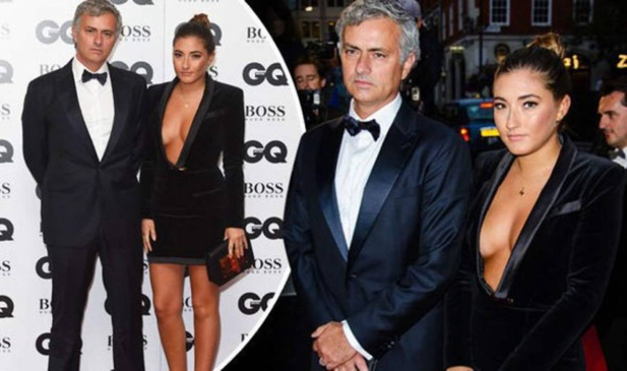 Matilde Mourinho. No teníamos muy claro cómo era la hija de José Mourinho, pero todo cambió el día que Matilde decidió acompañar a su padre a una gala de la revista GQ. La joven se plantó en la alfombra roja con un vestido negro de escote más que vertiginoso y sin sujetador. Al instante, ya nadie se acordaba que, a su lado, estaba uno de los entrenadores más polémicos del mundo.