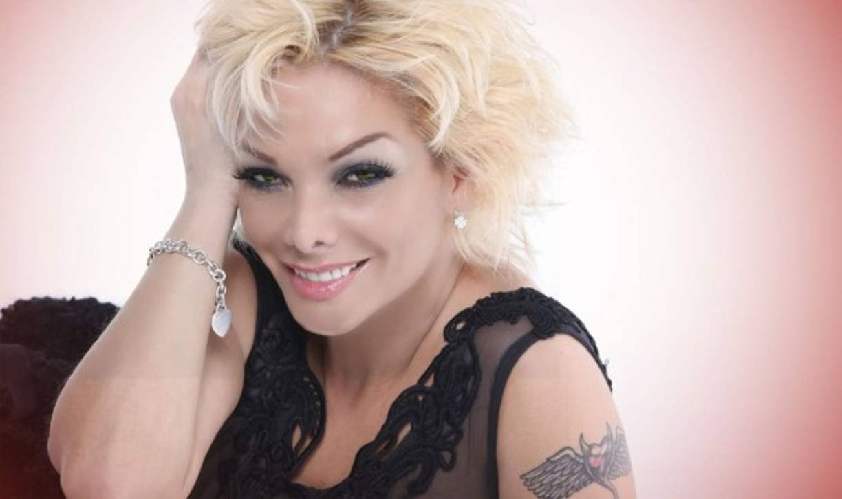 Marisela ahora compone sus propios temas como ‘Perdóname’, ‘Amor inteligente’, ‘Dímelo’ y ‘Hola corazón’.