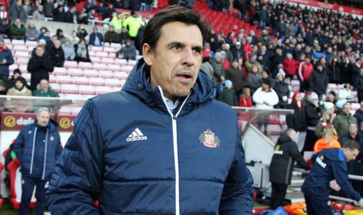 El Sunderland AFC ha anunciado la destitución del entrenador, Chris Coleman, y su ayudante Kyt Simons. Además, ha anunciado el cambio de propietario tras descender en Inglaterra.