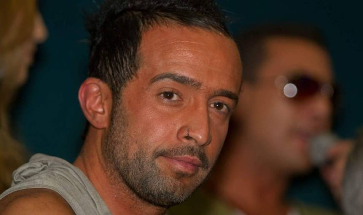 El músico explicó que: 'Dura cuatro horas acostado, en silencio. No es un hongo alucinóigeno... y no es una cosa que vas a querer a hacerlo mañana, porque es una cosa ruda'.<br/><br/>