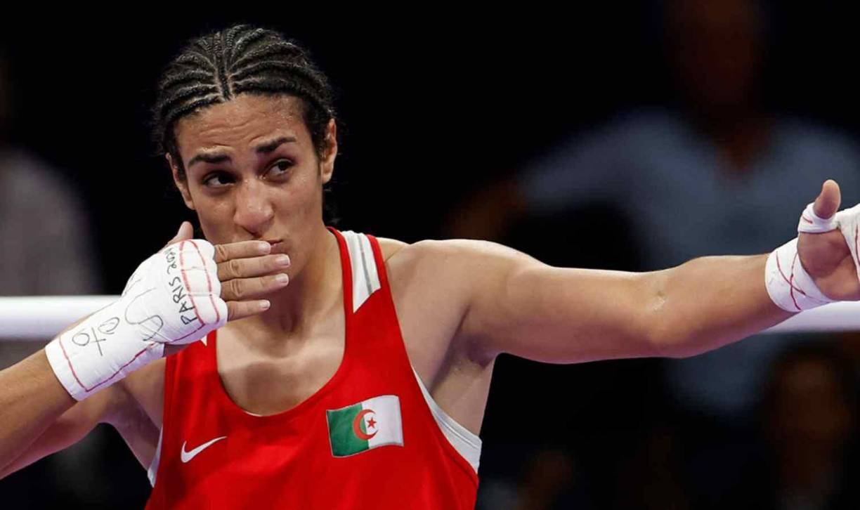 El Comité Olímpico Internacional (COI), en desacuerdo con la Asociación Internacional de Boxeo (IBA), no tomó los informes. En cambio, la organización le permitió a la púgil participar en los Juegos. Al avanzar las rondas, la historia tomó relevancia y quedó en el ojo de la tormenta.