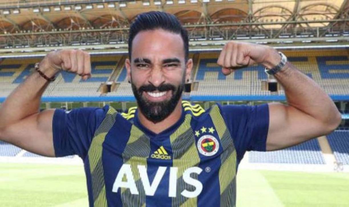 El Fenerbahce de Turquía ha fichado al central francés Adil Rami, llega procedente del Marsella y firma por una temporada.