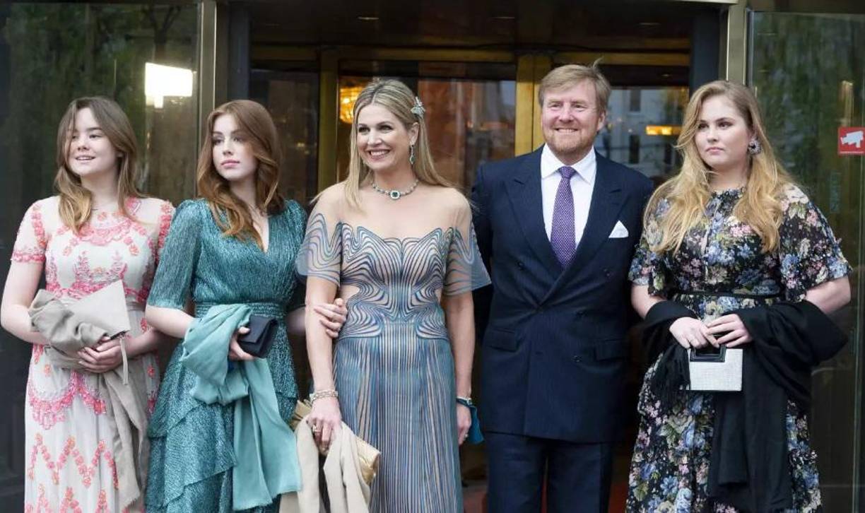 La princesa abandonó la residencia que compartía con otros estudiantes en la universidad de Ámsterdam tras recibir las amenazas.