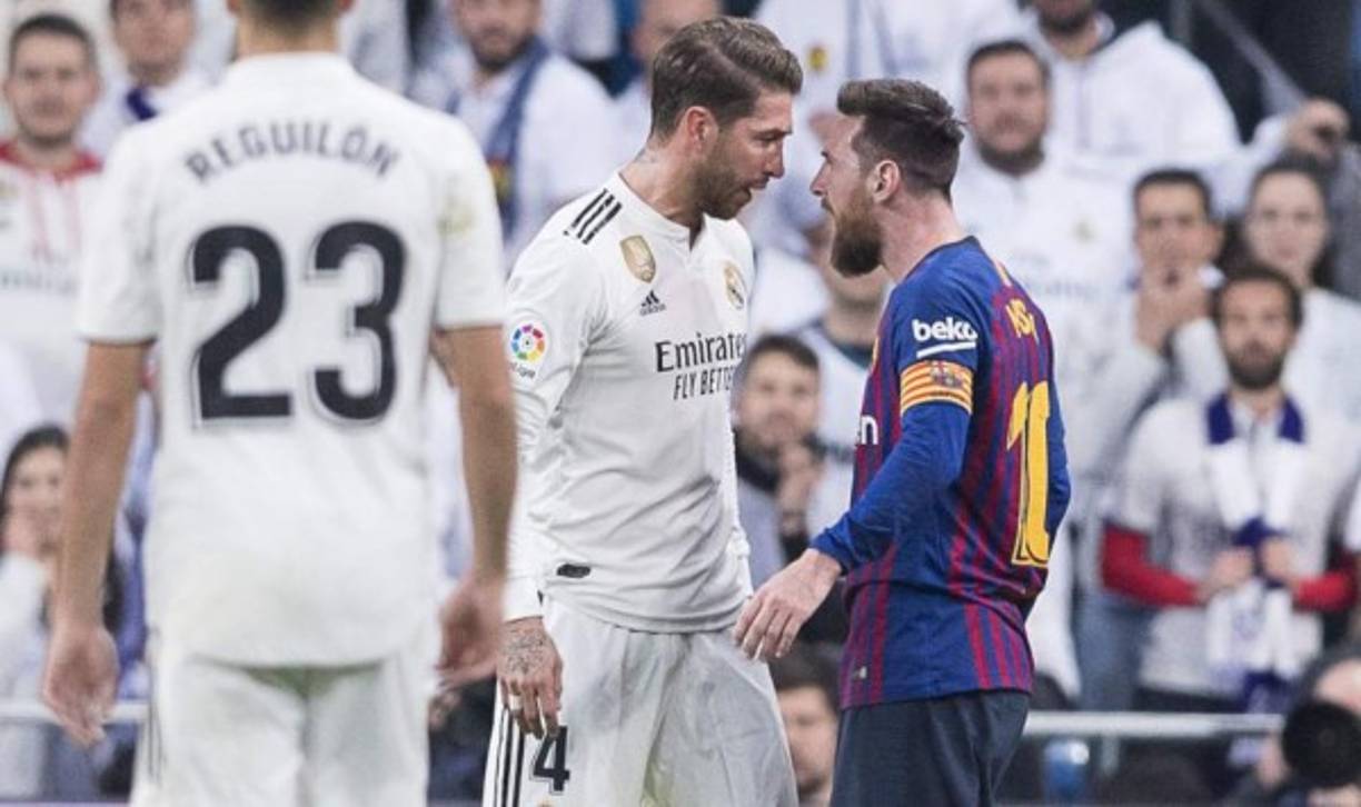 Otro ángulo del cara a cara de Messi y Sergio Ramos. El argentino le reclamó con insultos al español por el golpe que le dio en la cara. Foto Mundo Deportivo