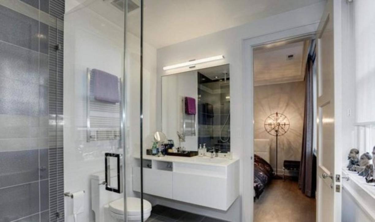 Uno de los 6 baños con los que cuenta la nueva mansión de Ivanka Trump en Washington DC.