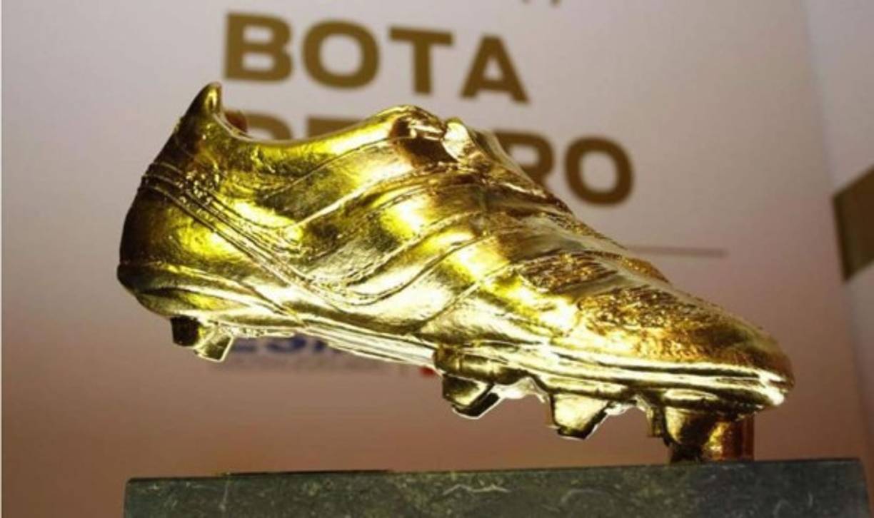 La Bota de Oro es un trofeo que se le otorga al mayor goleador de las ligas europeas de máxima categoría. <br/><br/>NOTA: los goles en los cinco grandes campeonatos europeos multiplican por 2; por 1,5 en las ligas medianas y los tantos en los países más modestos sólo suman 1 punto.