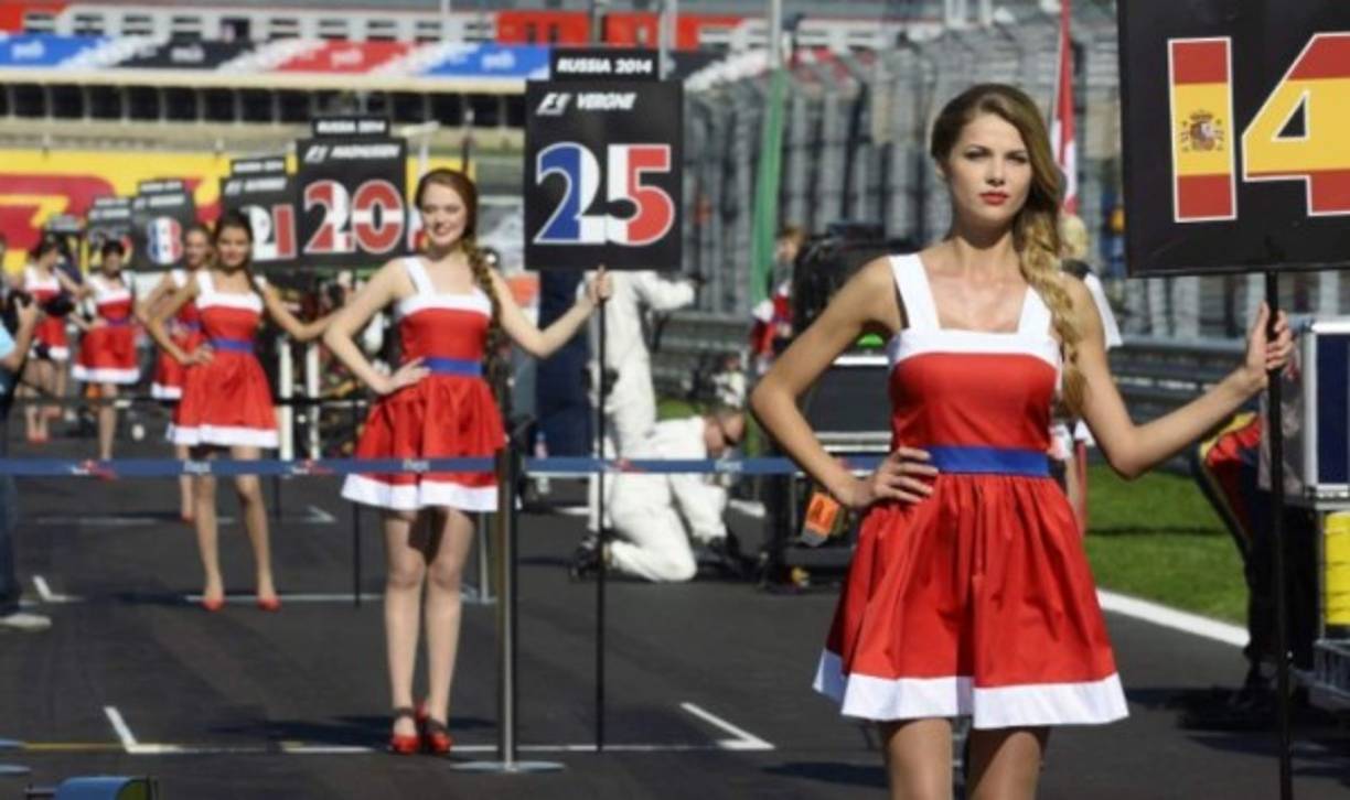 El director de Operaciones Comerciales de la F1, Sean Bratches, dijo en enero que el uso de las azafatas en el Gran premio no era “ni apropiado ni relevante”, y que su papel sería tomado por los ‘grid kids’, jóvenes pilotos locales de clubs cercanos a la zona de cada gran premio. <br/>