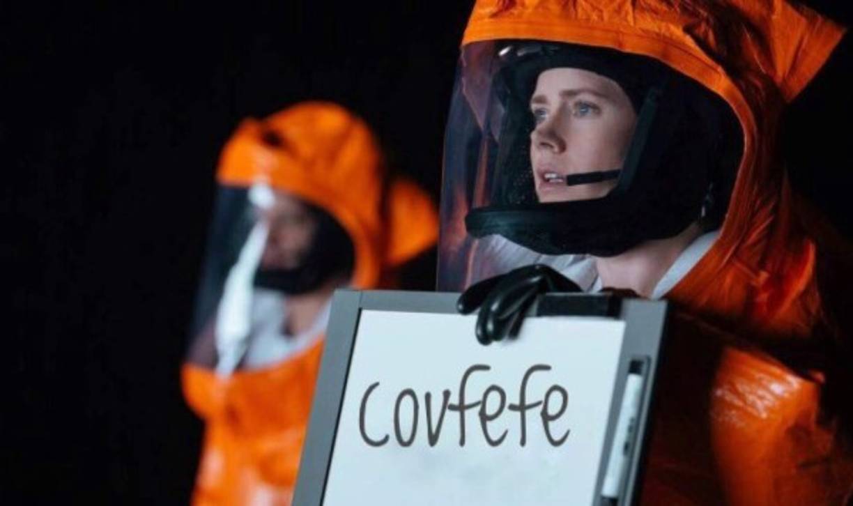 'Pese a la constante 'covfefe' negativa de la prensa', tuiteó a las 00.06 hora local (04.06 GMT) el mandatario, quien presumiblemente quiso escribir 'coverage' (cobertura), en lugar de la palabra inexistente 'covfefe'.