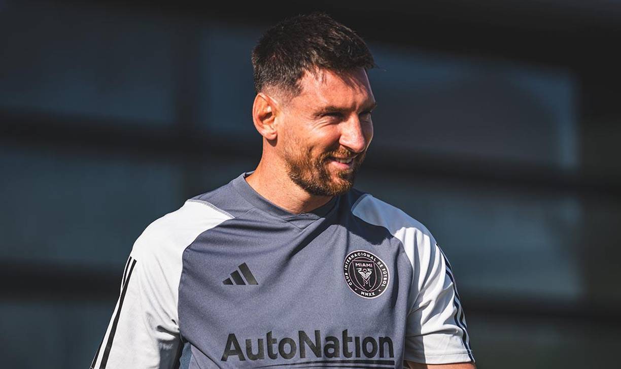 La estrella argentina se sumó así a la preparación del encuentro ante el mexicano Cruz Azul el próximo viernes, que será su debut oficial con sus nuevos colores. 