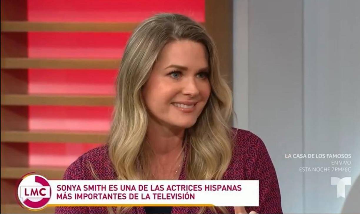 La bella actriz, de 50 años, fue invitada al programa “La Mesa Caliente”, de Telemundo, y allí contó cómo es su vida ahora.