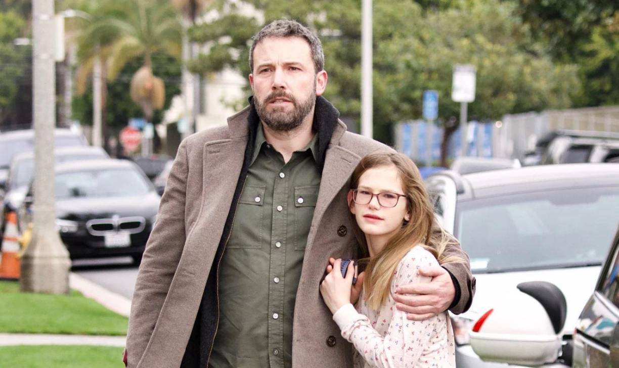 “Ben le contó a Jen (Garner) sobre la boda, pero me dijeron que era solo el viernes como muy pronto”, dijo la persona. “Fue muy, muy mínimamente planeado por adelantado y fue en gran parte improvisado”, dijo una fuente.