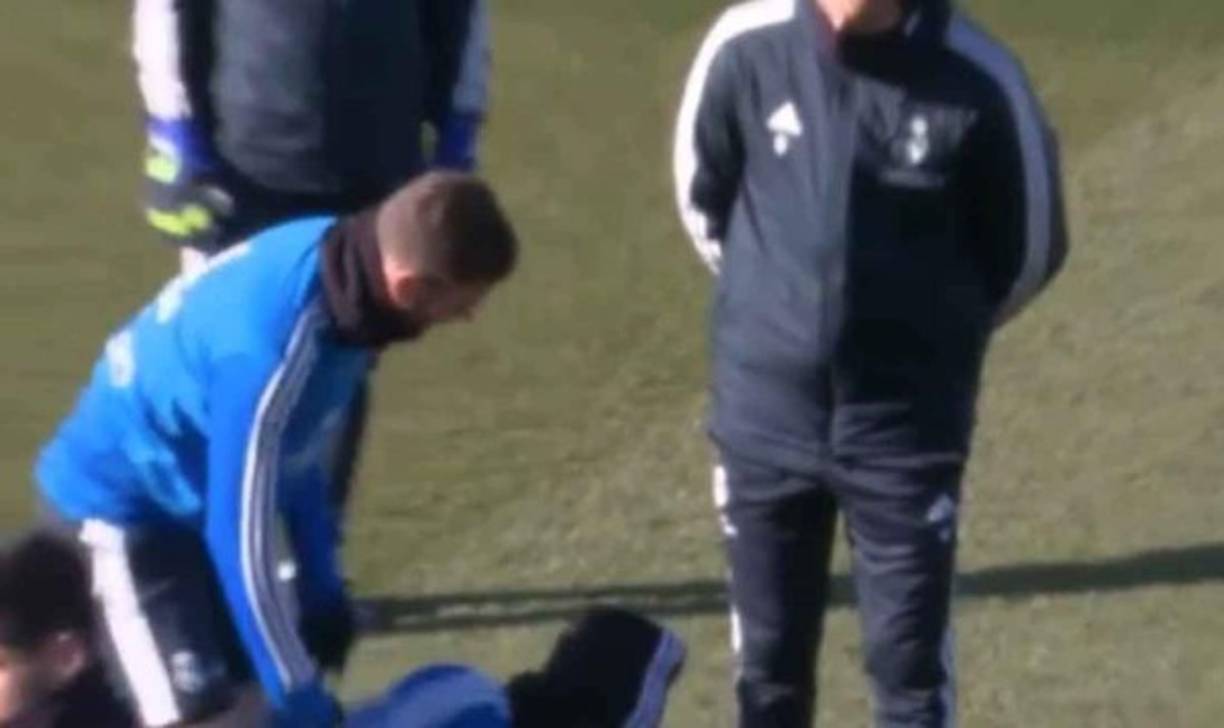 En el entrenamiento del Real Madrid en Valdebebas para acabar de preparar el duelo de Copa ante el Girona se vivió un momento de tensión entre Ceballos y Nacho. Fue en uno de los rondos cuando el defensa hizo una entrada al centrocampista y éste no se la tomo muy bien.