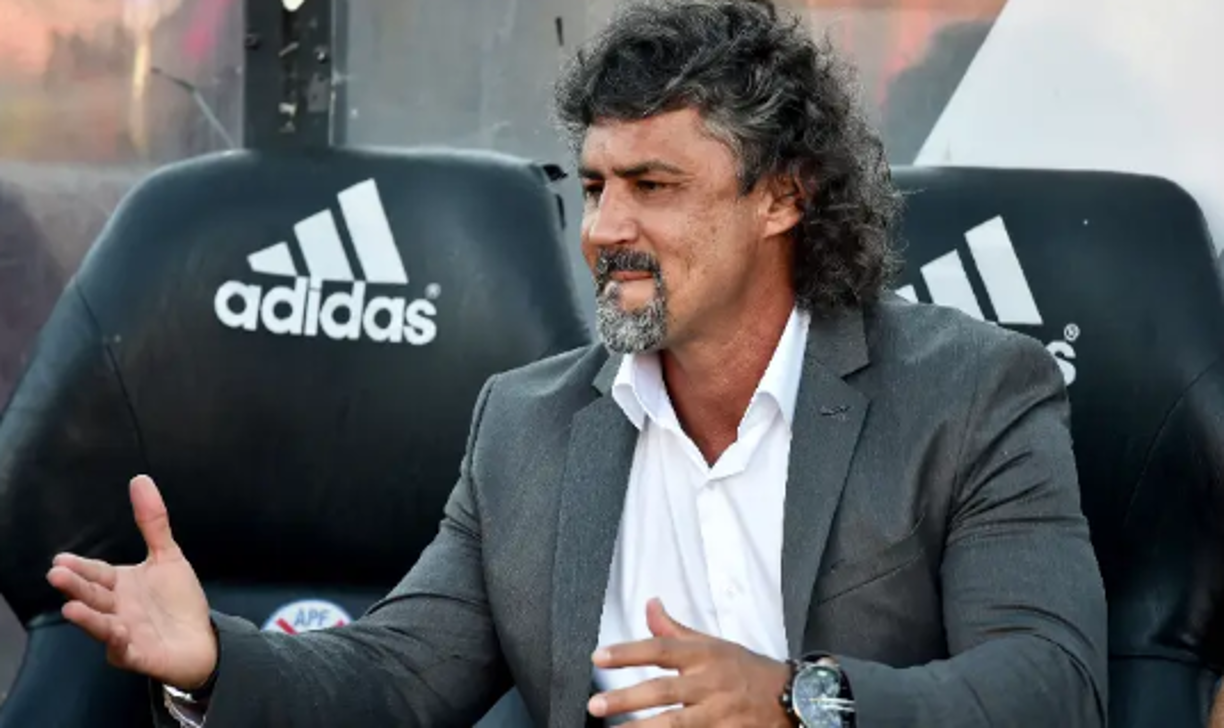 Álvarez fue técnico del combinado colombiano en 2011. En su nación ha sonado más para ser DT del Atlético Nacional, que para la Selección de Honduras.