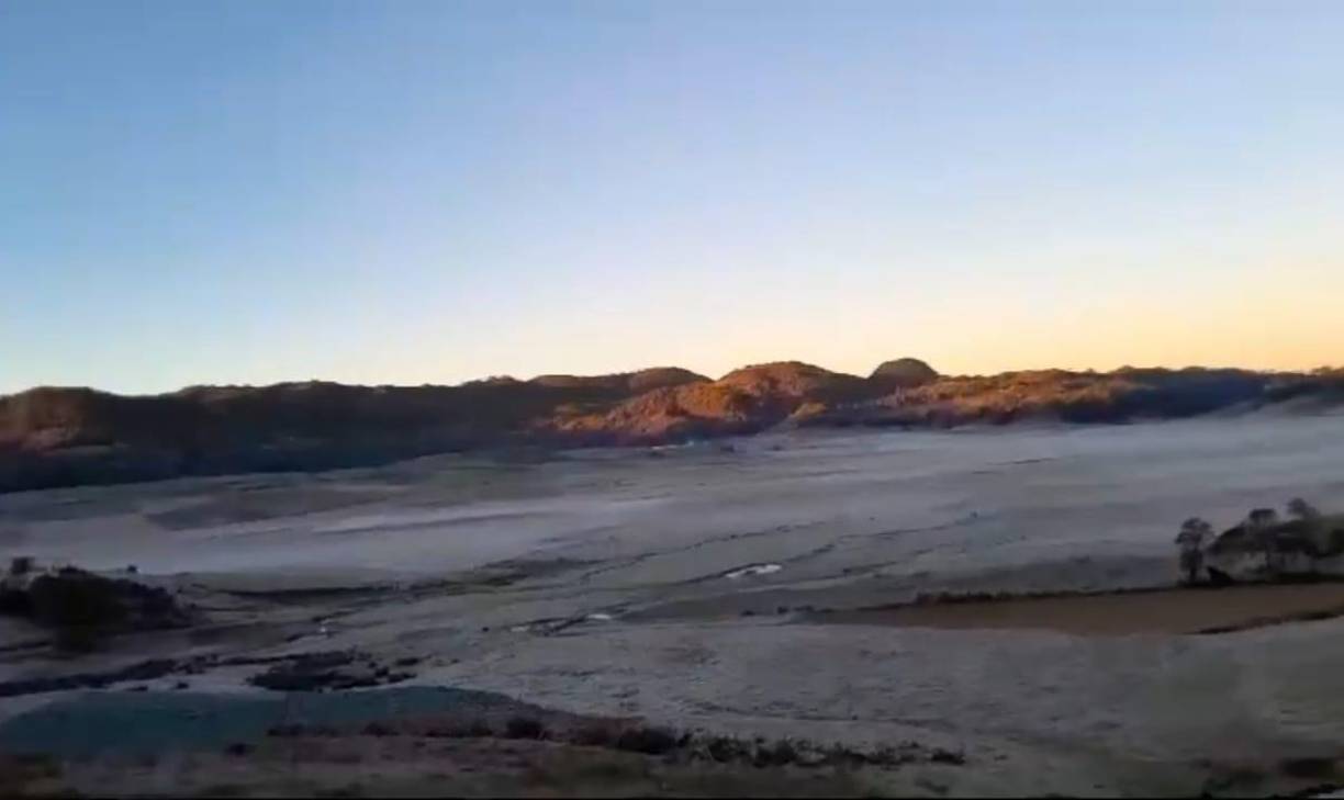 La Esperanza, Intibucá, amanece cubierta de hielo: Fotos