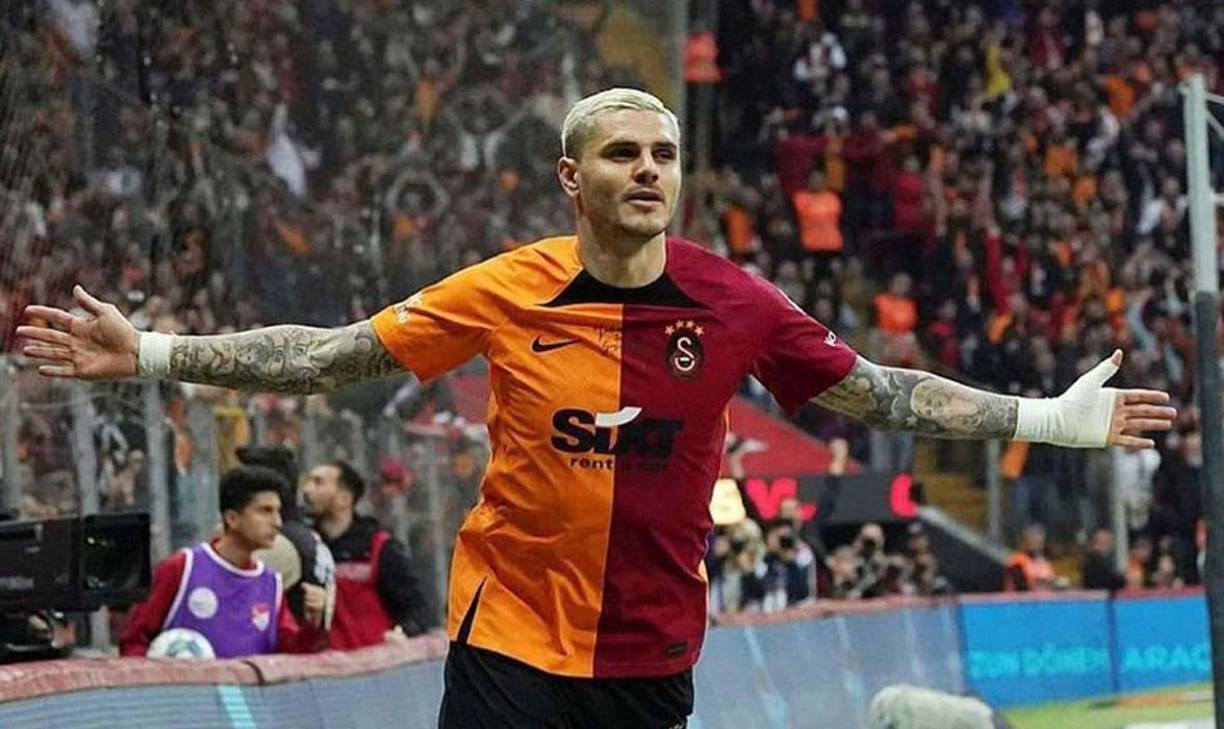 El delantero argentino Mauro Icardi podría volver a Argentina por problemas de salud de Wanda Nara. En la campaña pasada formó parte del Galatasaray de Turquía.