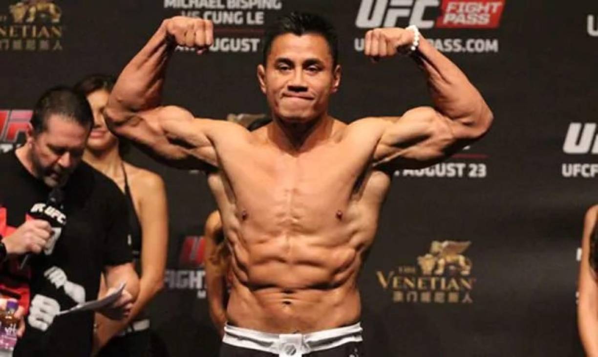 En la previa de aquel enfrentamiento, Le había publicado una imagen que despertó todo tipo de polémicas, ya que a sus 42 años su masa muscular continuaba en aumento. El ex luchador se defendió asegurando que al momento de tomarse la foto, el ángulo y la luz lo hicieron 'verse más musculoso'.<br/>'El UFC tiene una estricta y consistente política contra el uso de drogas ilegales o que mejoren el desempeño, de estimulantes o agentes enmascarantes por parte de nuestros atletas', mencionaba el comunicado oficial de la compañía.