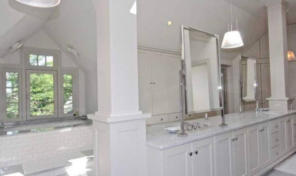 En ocasiones anteriores habían rentado la propiedad para pasar sus vacaciones, de hecho, su interés por adquirirla se remonta a 2017 cuando estaba en un costo de 16,3 millones de dólares.<br/>