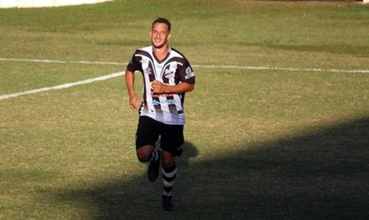 Por su parte, el otro club de la ciudad y archirrvial del Independiente, el Associacao Atlética Internacional de Limeira, también expresó sus condolencias por el fallecimiento del futbolista.