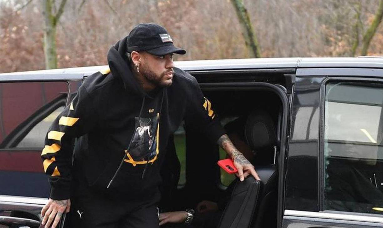 El club de Arabia Saudita Al-Hilal anunció este martes la firma del delantero brasileño Neymar. Prensa internacional ha revelado los increíbles lujos que tendrá el astro sudamericano tras firmar su contrato con el equipo saudí.