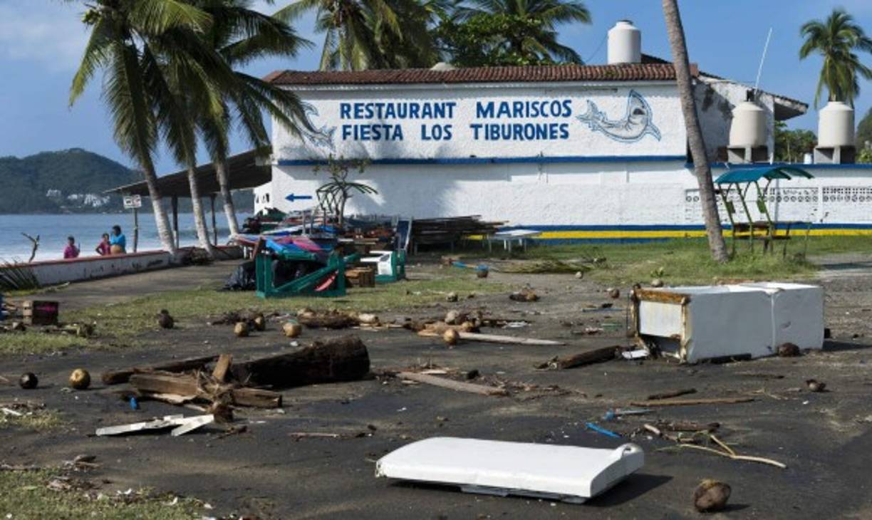 Muchos negocios lo perdieron todo, pero afortunadamente no se registraron víctimas, solo daños materiales. <br/>