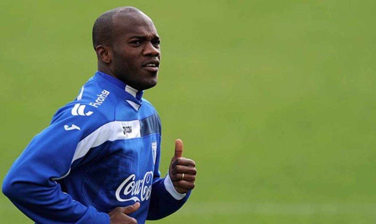 El histórico delantero hondureño Óscar David Suazo cumple 35 años, puso en alto el nombre de Honduras en Italia en donde destacó con el Cagliari y luego fue fichado por el Inter, el Benfica de Portugal fue otro de sus clubes.