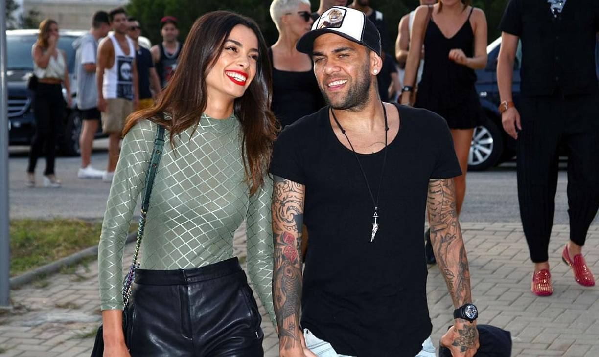 La modelo no se ha dejado abatir por la situación y parece que ha decidido actuar tras las últimas informaciones que acusan al futbolista después de que este cambiara hasta tres veces su versión.