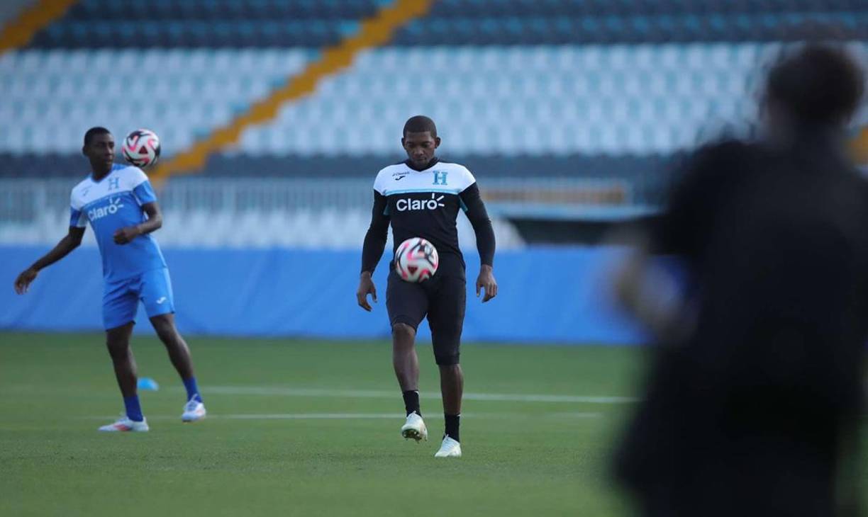 Luis ‘Buba’ López recupera su nivel en Real España y pelea la titularidad en la Bicolor.