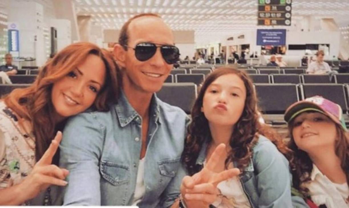 Así mismo, la PGJCDMX aseguró que elementos de la Policía de Investigación realizan trabajos de inteligencia para localizar a los probables delincuentes.