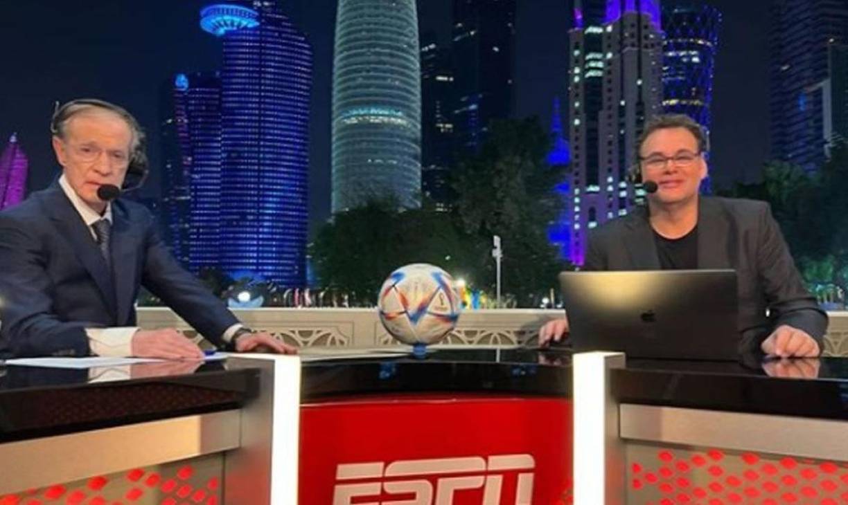 “Yo ya le dije: ‘José Ramón, tengo ya casi 55 años, y tengo tres niñas, dos de ellas graduadas en la universidad. No me puedes seguir tratando como el mismo pendejo de hace 20 años’. Pero para él eso no existe, sigue creyendo que yo tengo que ser el tipo en el que pueda depositar toda esa furia”, relataba David.