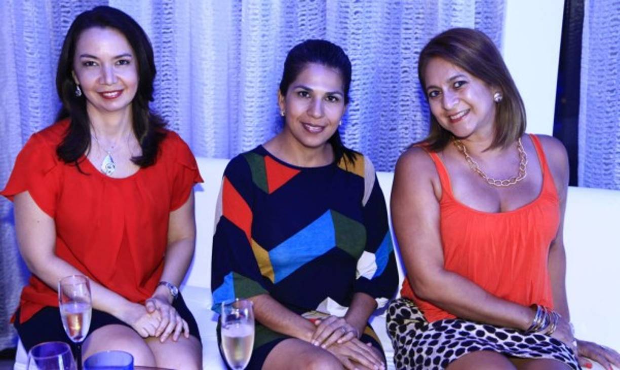 Ada Barahona, Virna Roca y Janibell Pineda.