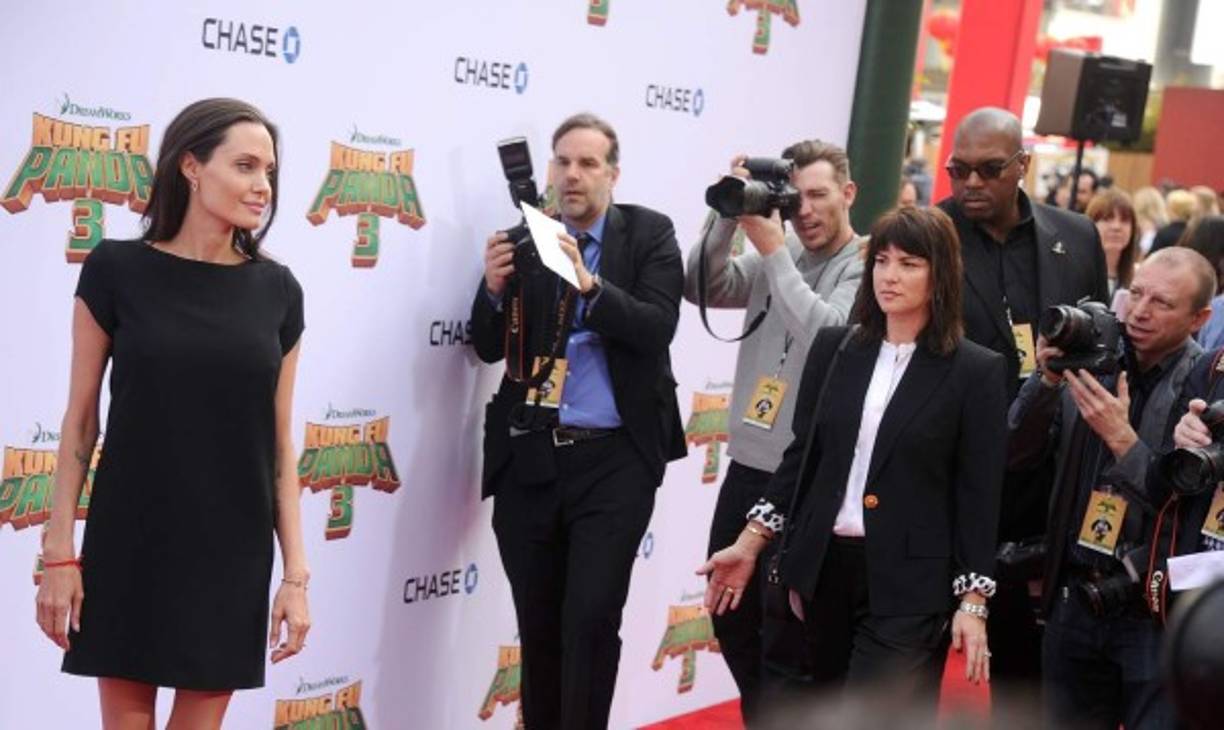 Pero lejos de alabar su belleza y elegancia, se cuestiona nuevamente su baja de peso, un tema del que se viene hablando desde agosto.