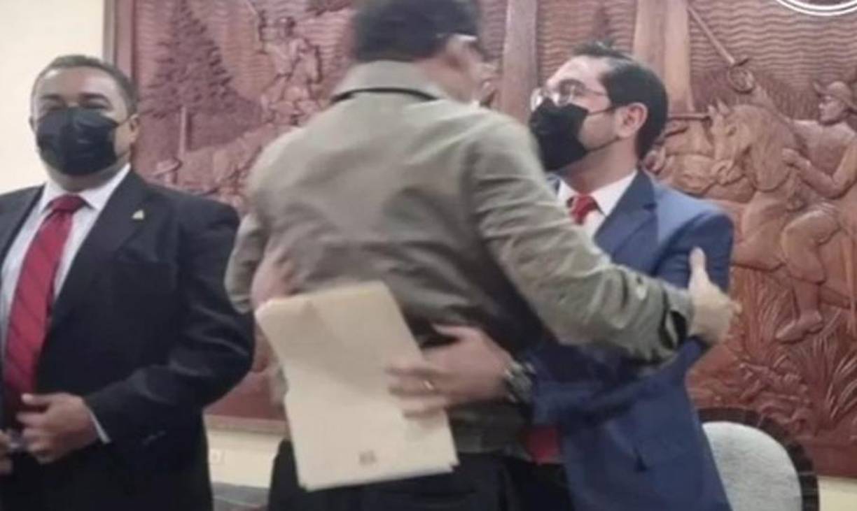 “Sigo creyendo que Libre debería presidir el Congreso, pero también considero que el liderazgo de Xiomara Castro es suficientemente fuerte”, reconoció Jorge Cálix.